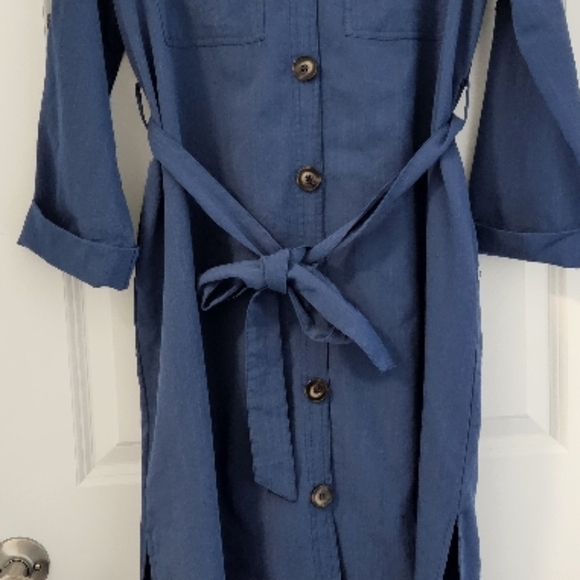 Blue Denim-Like Midi Wrap Dress with Collar Neckline - Picture 4 of 5